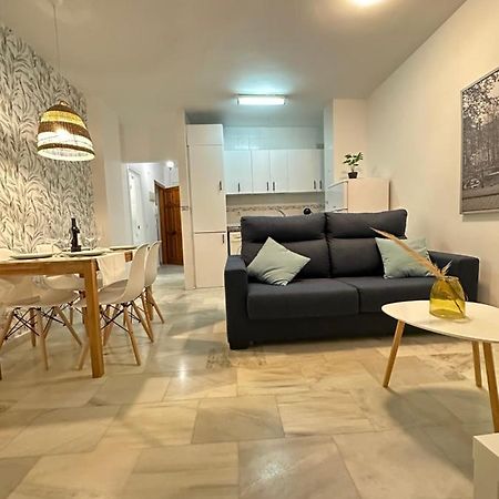 Apartamentos Don Diego La Carihuela ตอร์เรโมลิโนส ภายนอก รูปภาพ