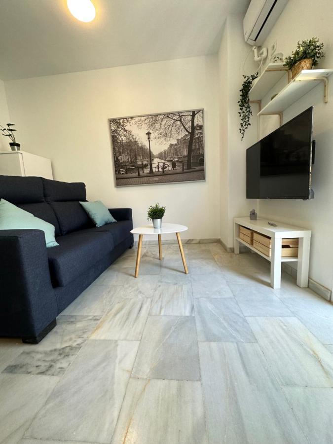 Apartamentos Don Diego La Carihuela ตอร์เรโมลิโนส ภายนอก รูปภาพ