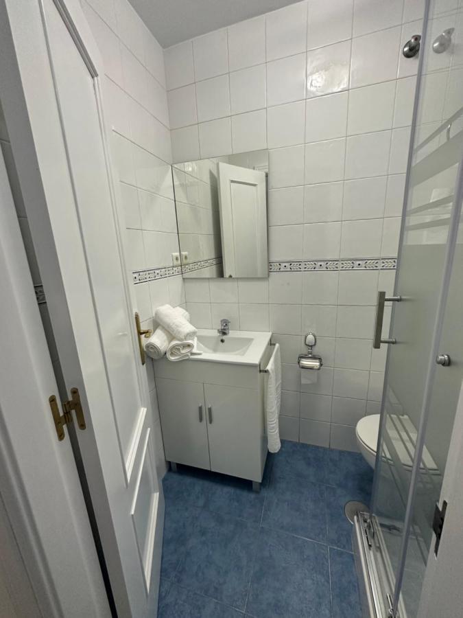 Apartamentos Don Diego La Carihuela ตอร์เรโมลิโนส ภายนอก รูปภาพ