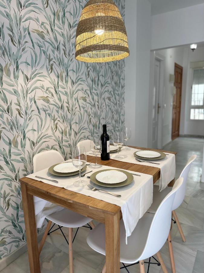 Apartamentos Don Diego La Carihuela ตอร์เรโมลิโนส ภายนอก รูปภาพ